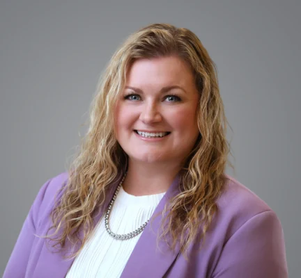 Meg Nelbach headshot.